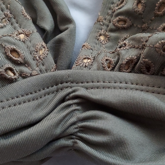 Bikini top eyelet army green large - Picture 4 of 7